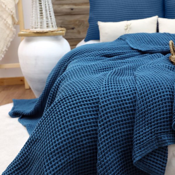 Lightweight Waffle Blanket Bed Throw